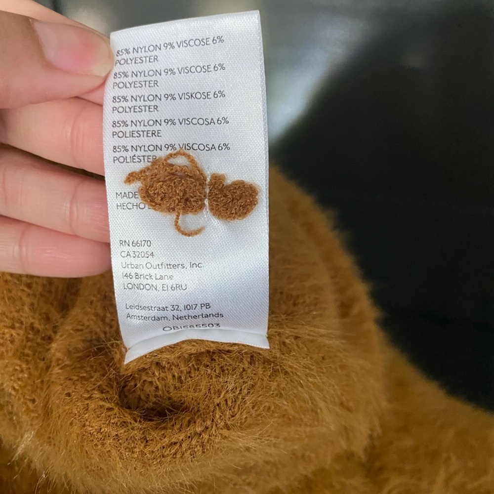 Anthropologie Pilcro Cozy Off-Shoulder Eyelash Sweater in Warm Rust - Picture 9 of 9